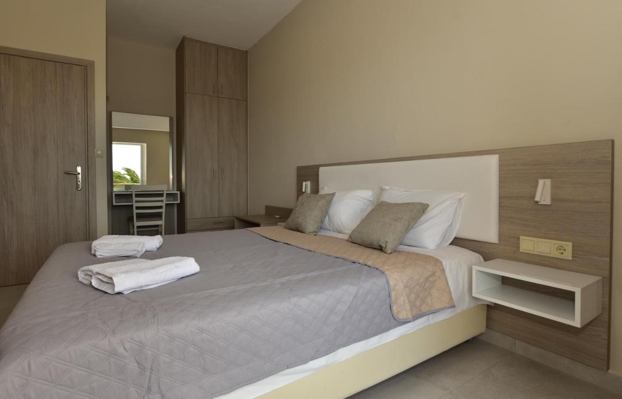 Flisvos Rooms Palaiochora Esterno foto