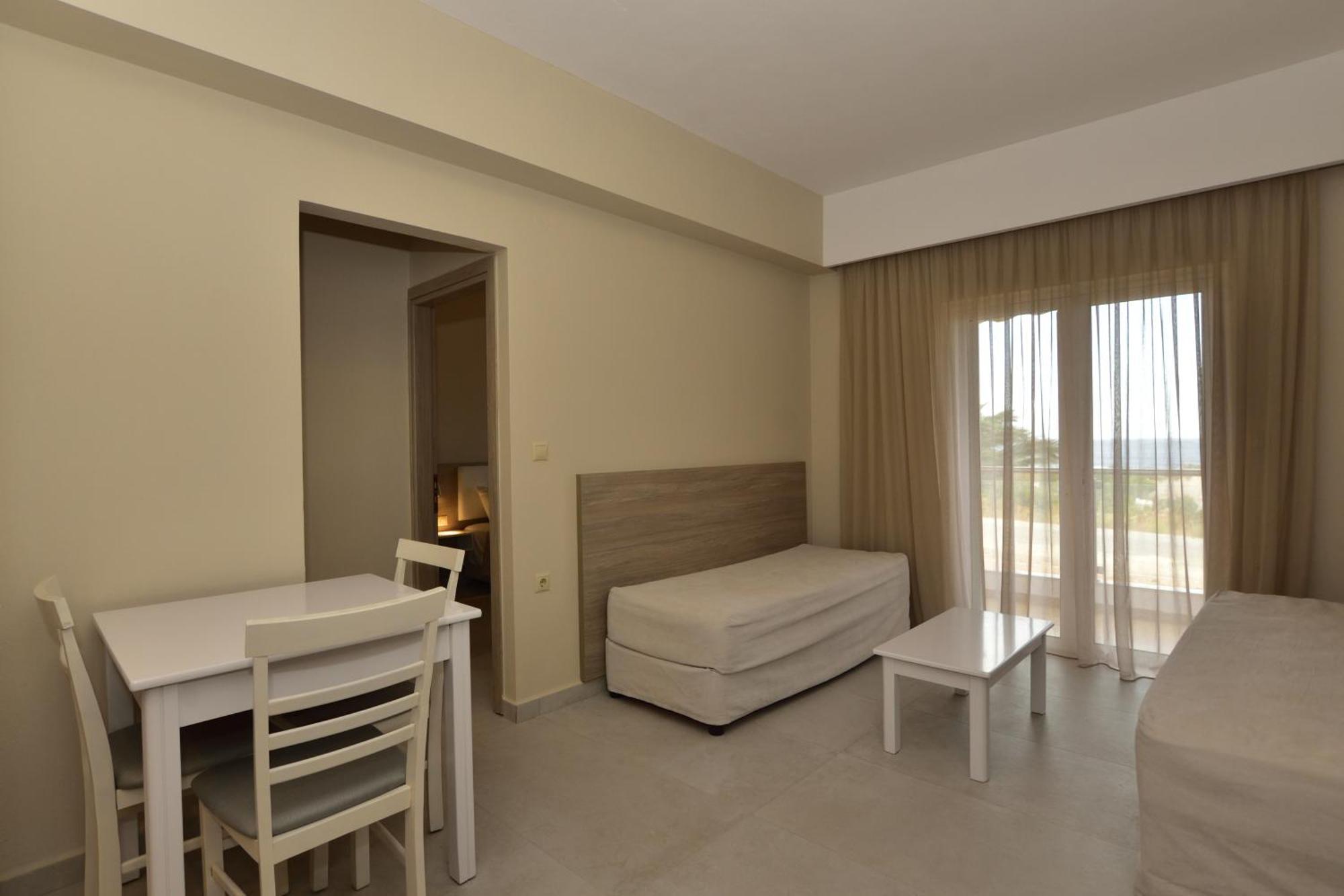 Flisvos Rooms Palaiochora Esterno foto