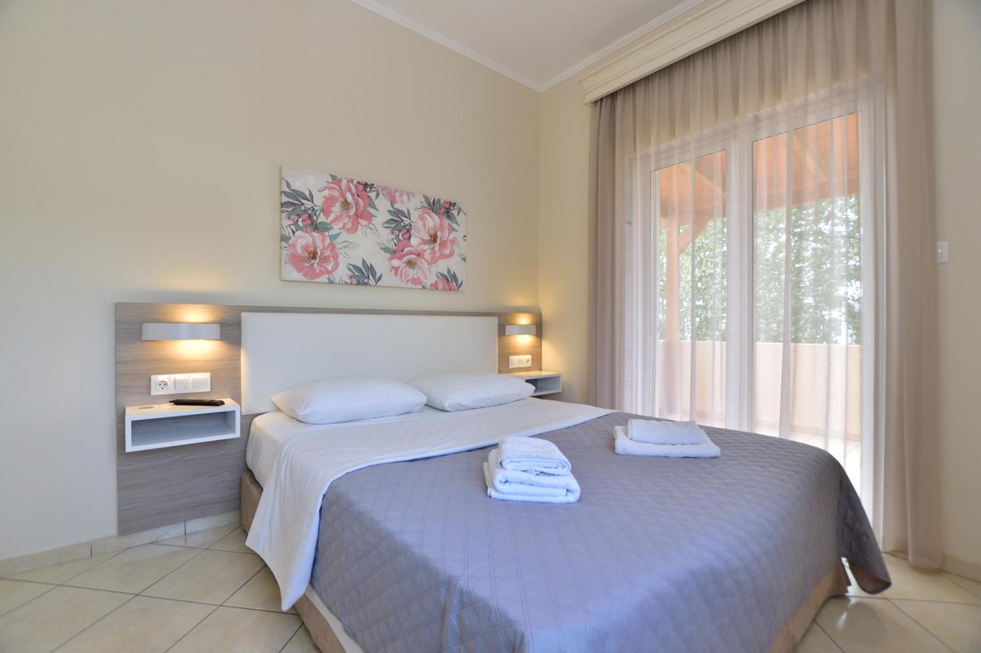 Flisvos Rooms Palaiochora Esterno foto